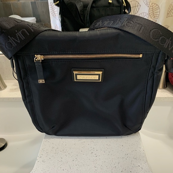 Calvin Klein handbag - Picture 1 of 6